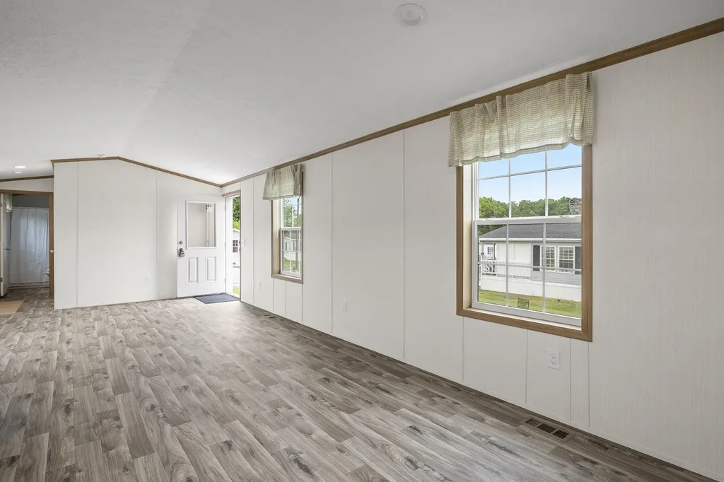 86 Heather Drive Lewiston ME 04240