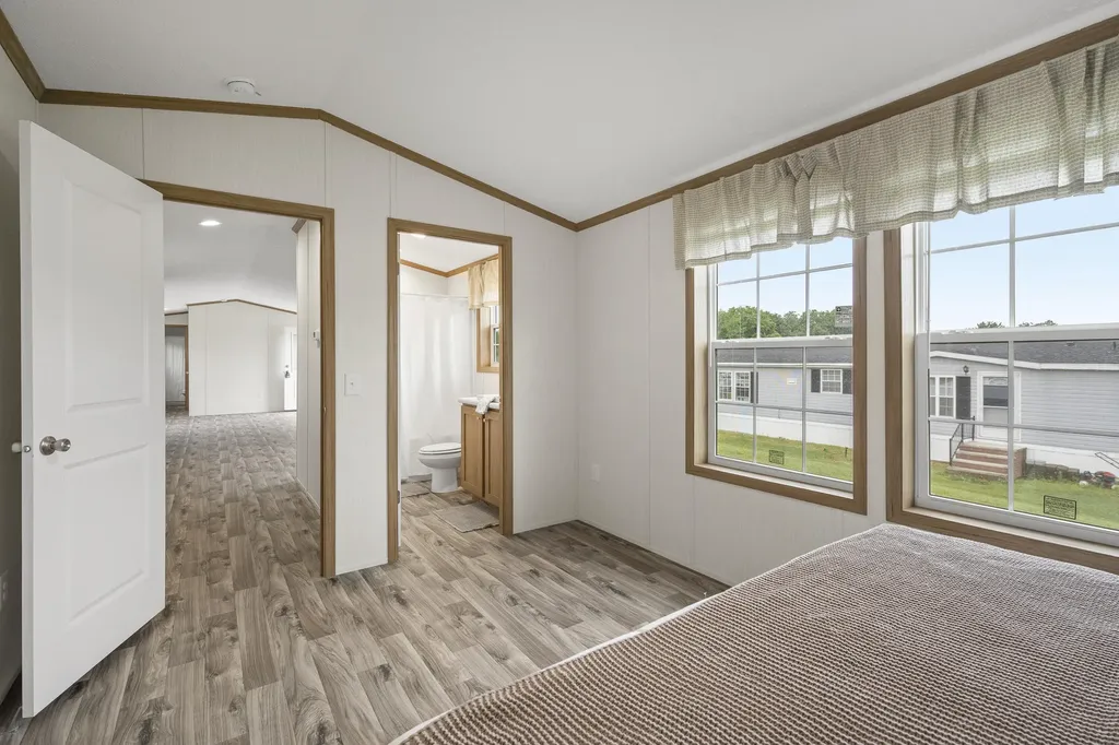 86 Heather Drive Lewiston ME 04240