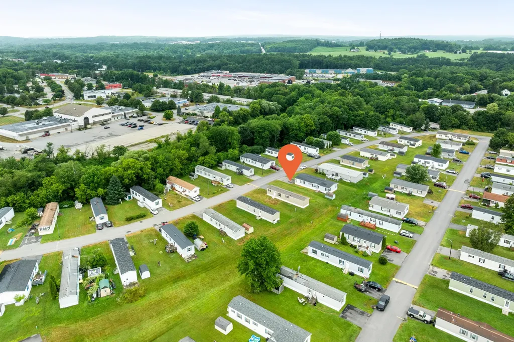 86 Heather Drive Lewiston ME 04240