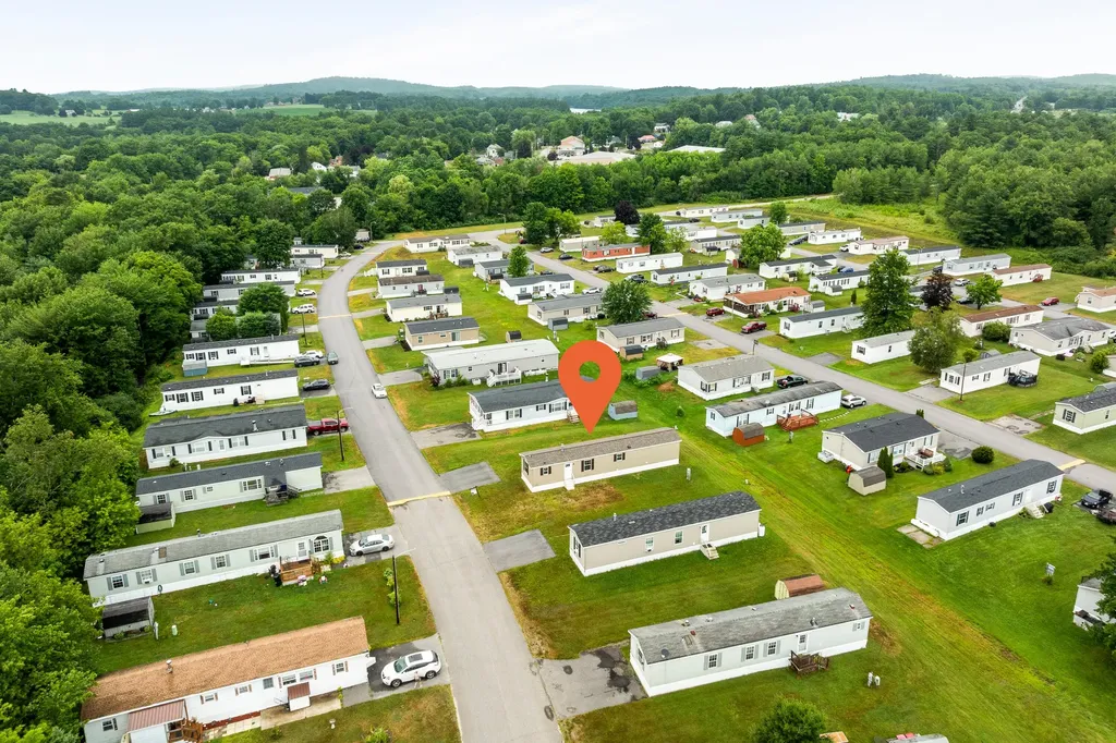 86 Heather Drive Lewiston ME 04240