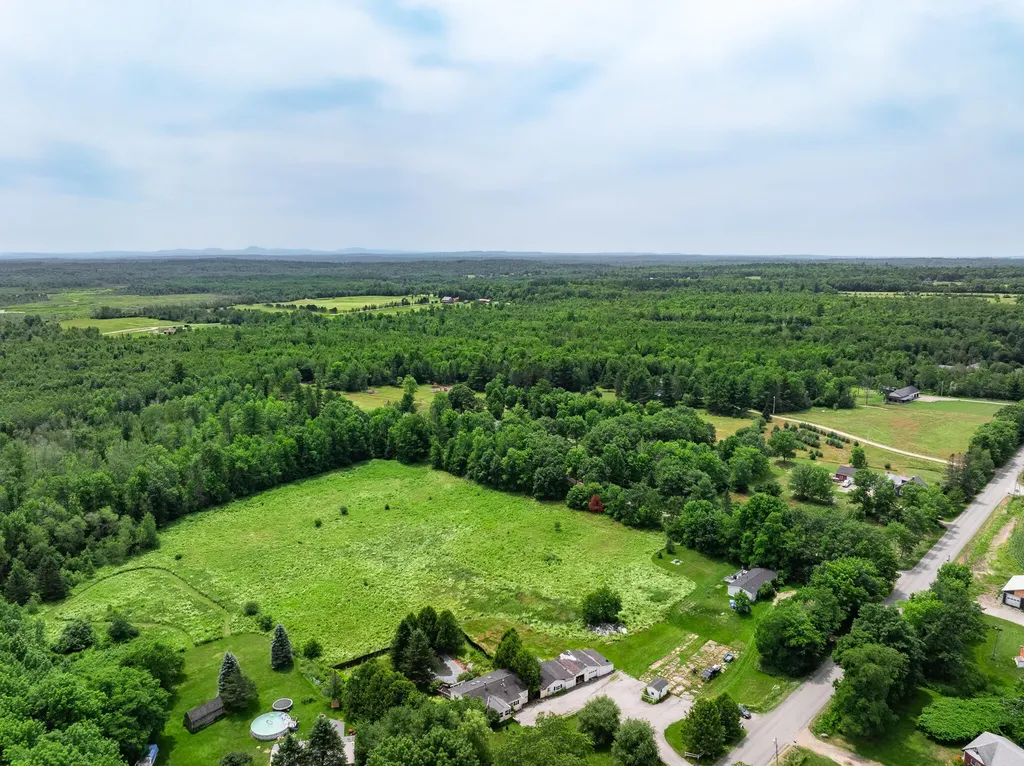 512 Mudgett Road Levant ME 04456