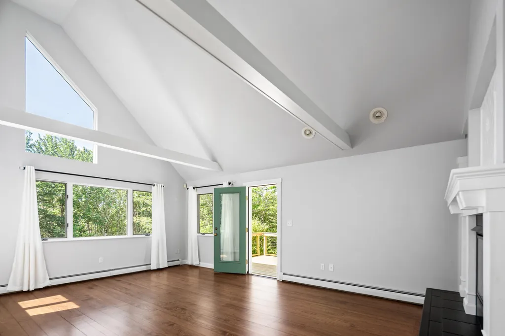 2 Springbrook Way Rockport ME 04856