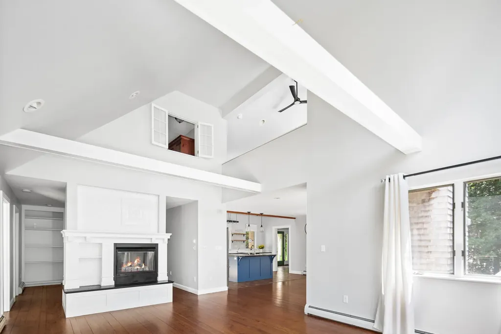 2 Springbrook Way Rockport ME 04856
