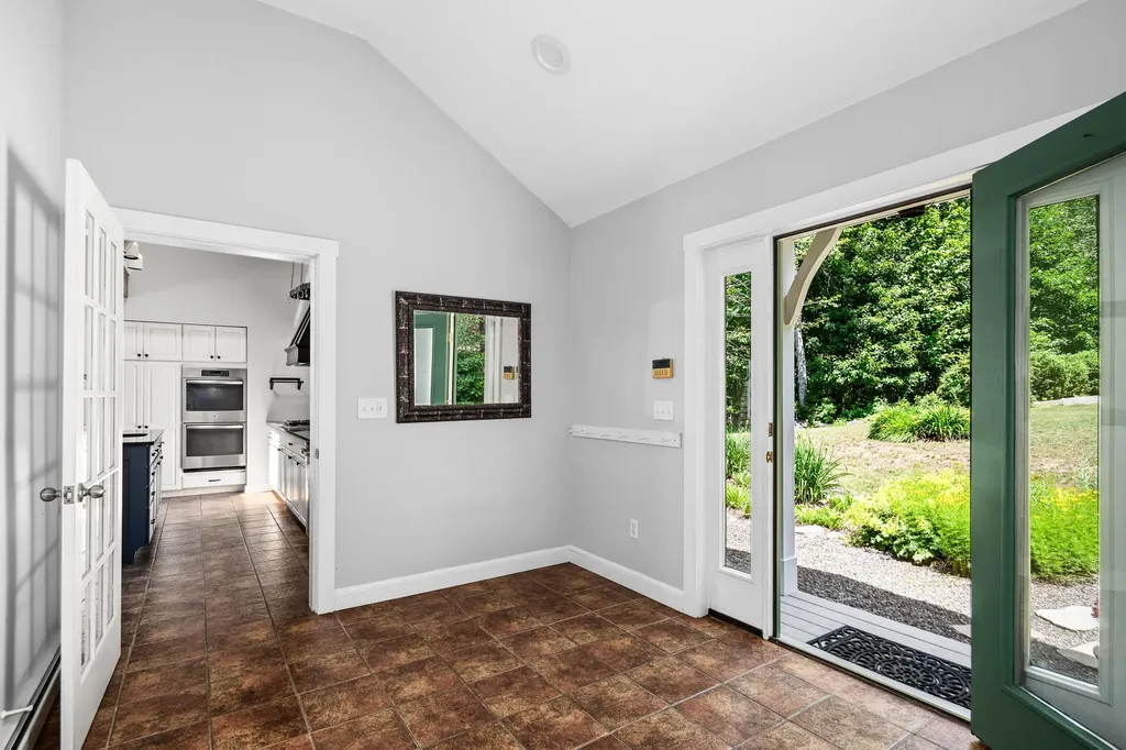 2 Springbrook Way Rockport ME 04856