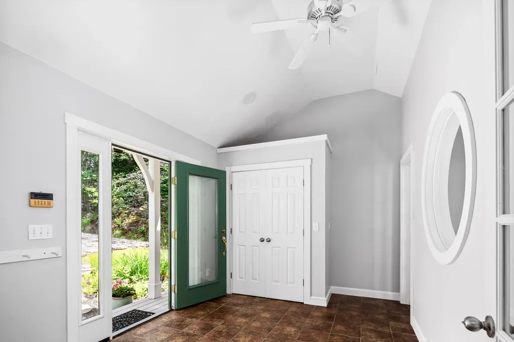 2 Springbrook Way Rockport ME 04856