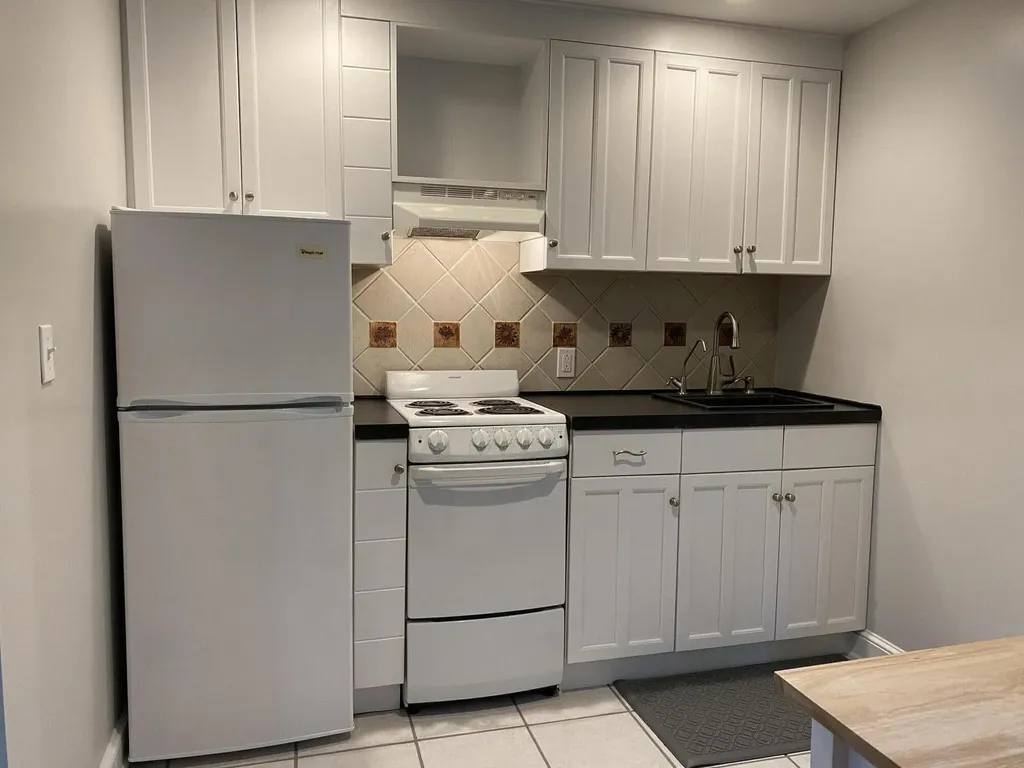 2 Springbrook Way Rockport ME 04856