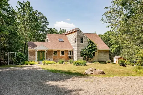 2 Springbrook Way Rockport ME 04856