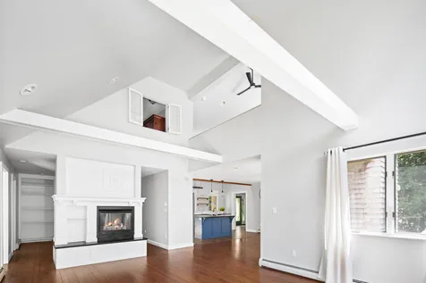 2 Springbrook Way Rockport ME 04856