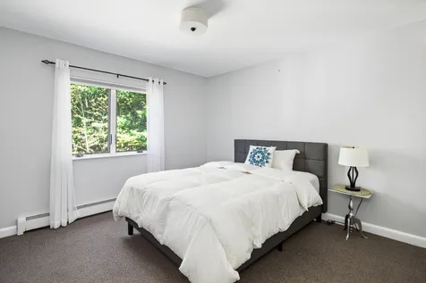 2 Springbrook Way Rockport ME 04856