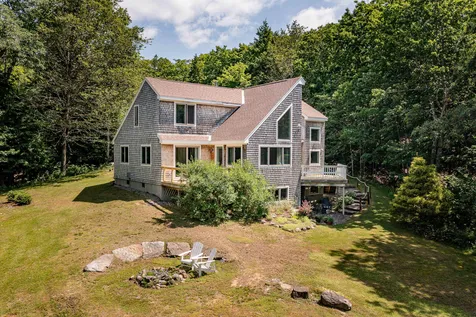2 Springbrook Way Rockport ME 04856