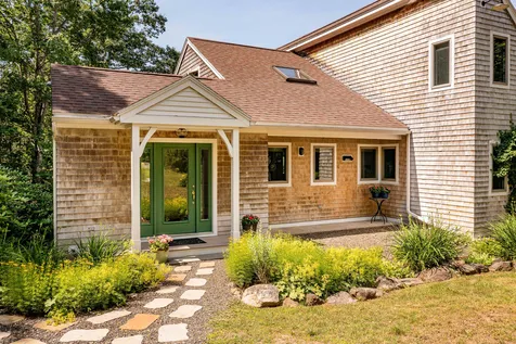 2 Springbrook Way Rockport ME 04856