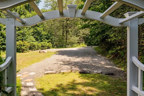 2 Springbrook Way Rockport ME 04856