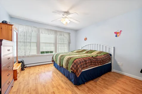 2 Hope's Place Bradley ME 04411