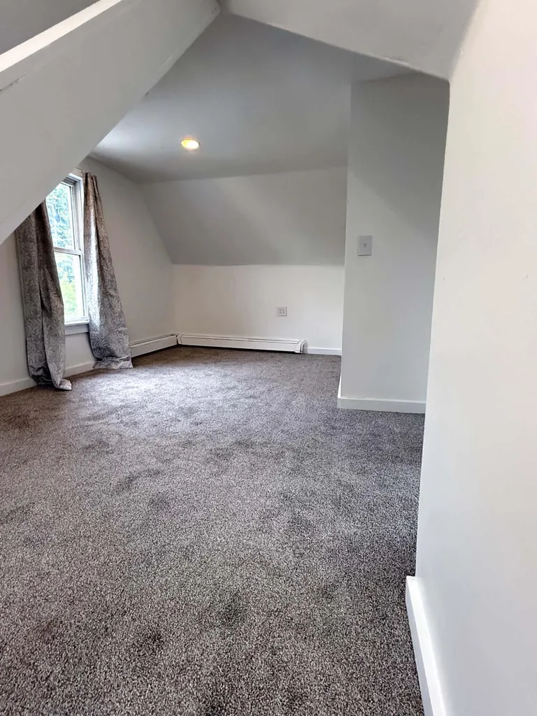 179 Grove Street Bangor ME 04401