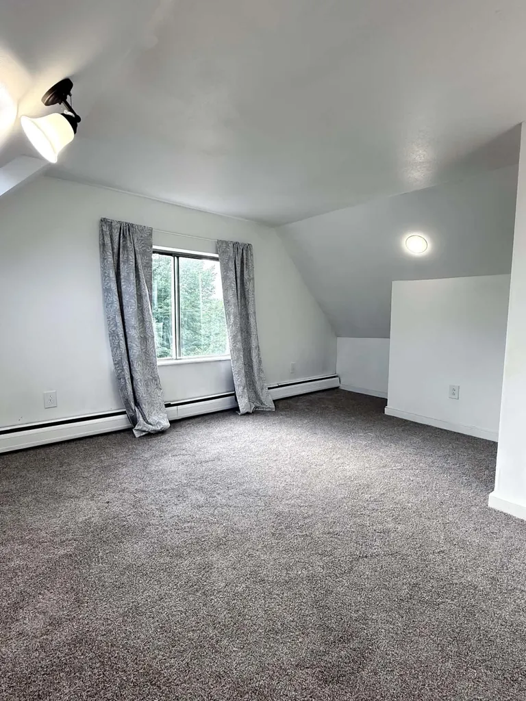 179 Grove Street Bangor ME 04401