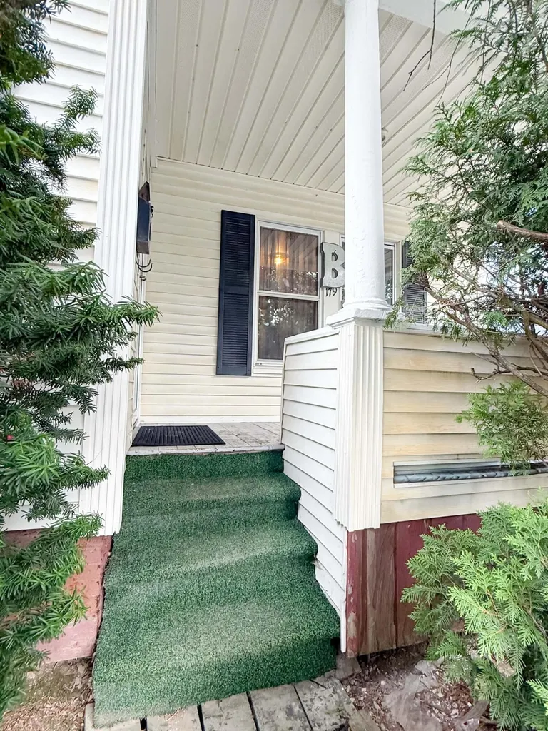 179 Grove Street Bangor ME 04401