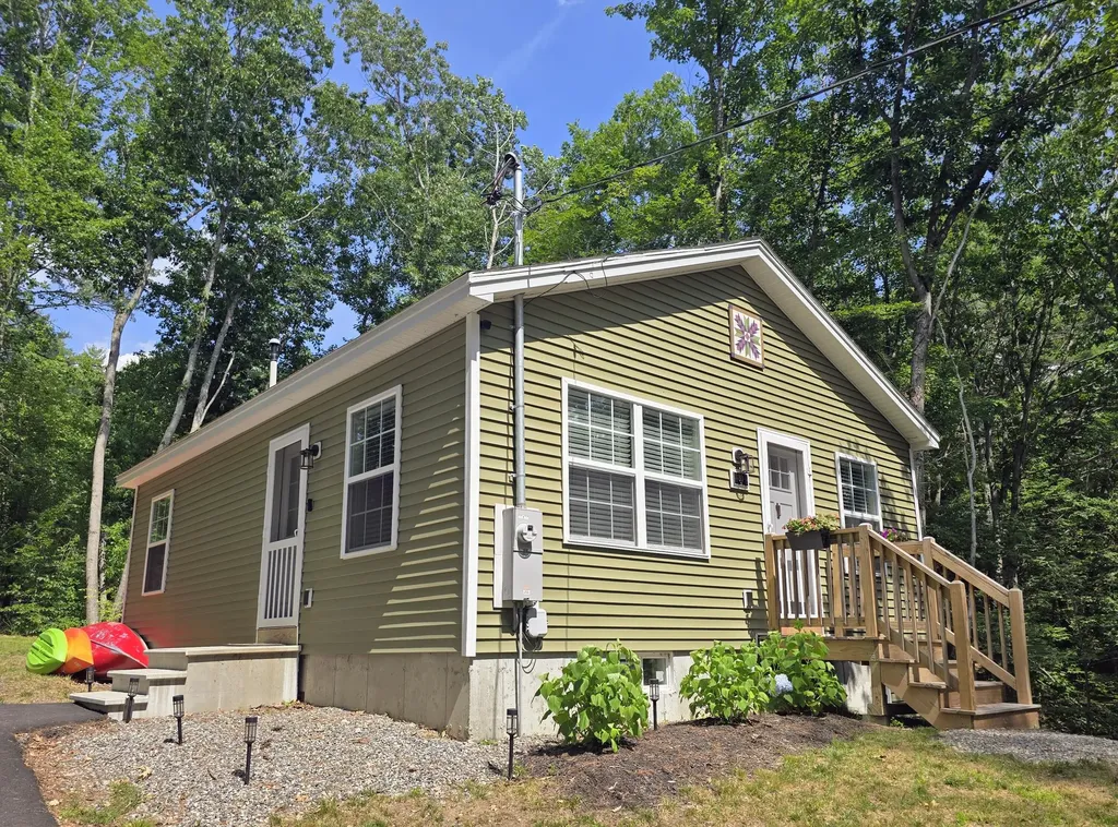 80 Ridgeway Circle Waterboro ME 04061
