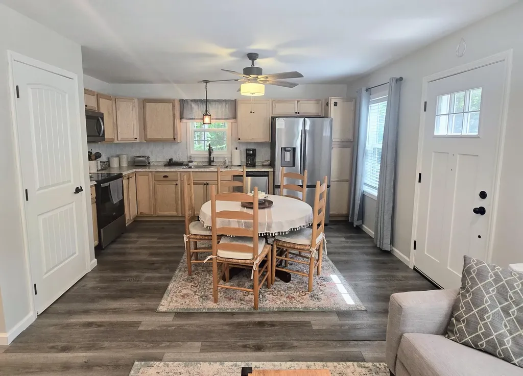 80 Ridgeway Circle Waterboro ME 04061