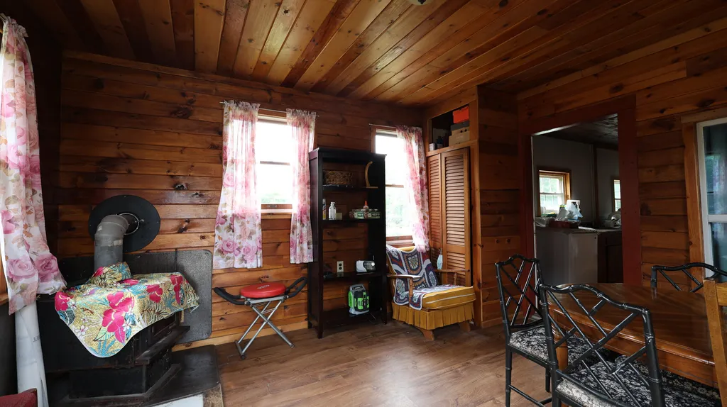 1146 Post Road Bowdoinham ME 04008