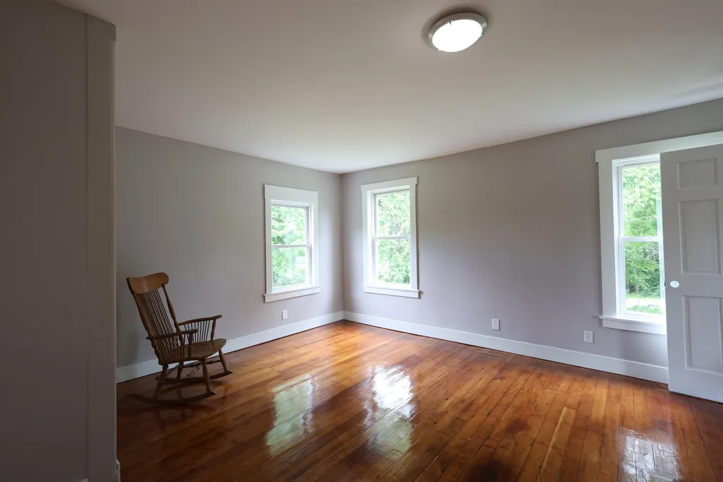 1146 Post Road Bowdoinham ME 04008