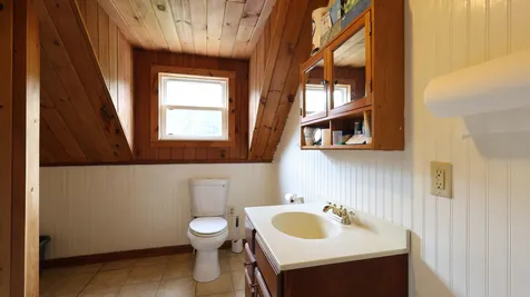 1146 Post Road Bowdoinham ME 04008