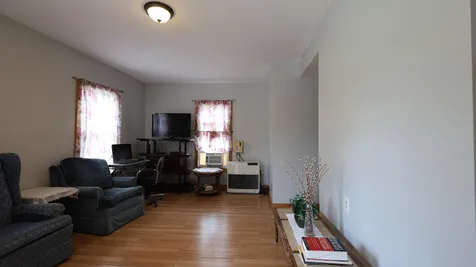 1146 Post Road Bowdoinham ME 04008