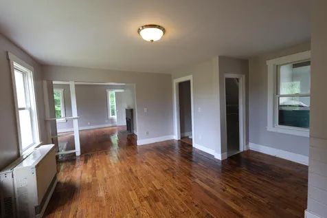 1146 Post Road Bowdoinham ME 04008