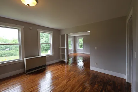 1146 Post Road Bowdoinham ME 04008