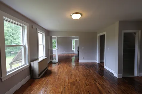 1146 Post Road Bowdoinham ME 04008