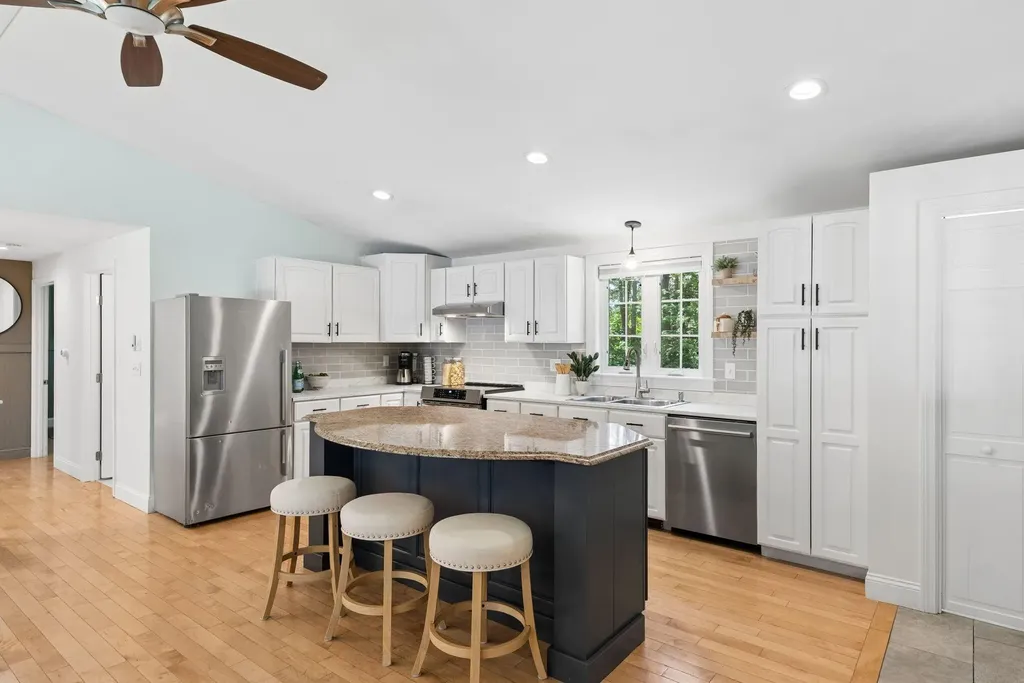 5 Davis Drive Saco ME 04072