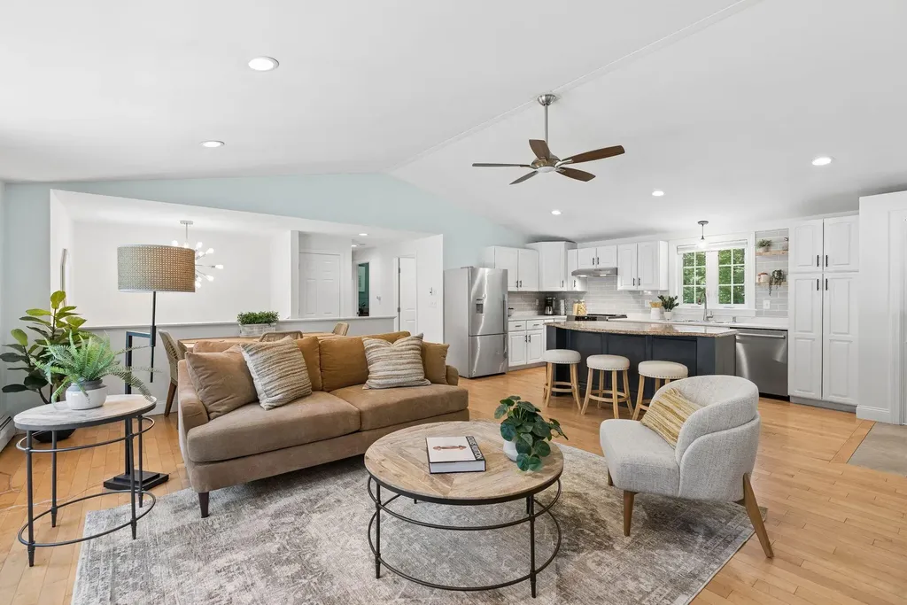 5 Davis Drive Saco ME 04072