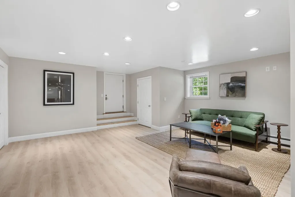 5 Davis Drive Saco ME 04072