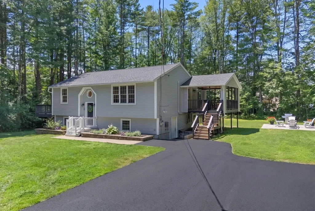 5 Davis Drive Saco ME 04072