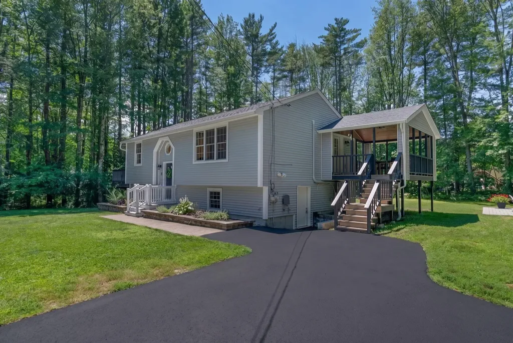 5 Davis Drive Saco ME 04072