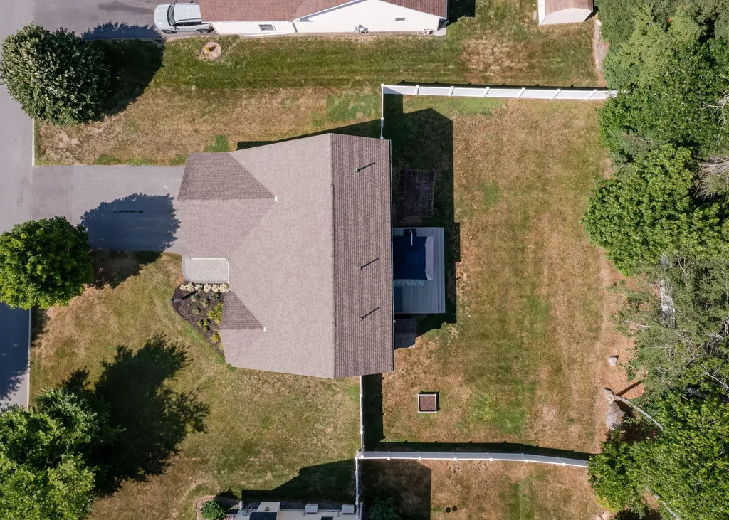 75 Forest Glen Lane Topsham ME 04086