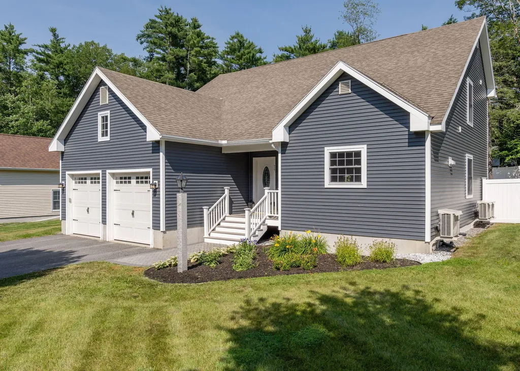 75 Forest Glen Lane Topsham ME 04086