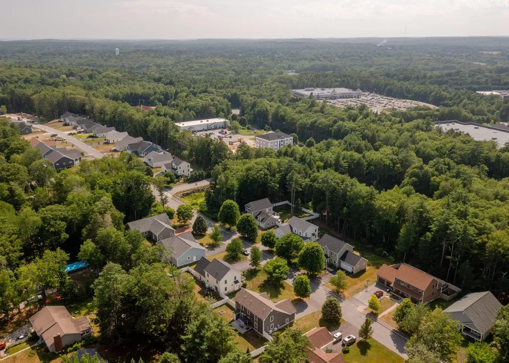 75 Forest Glen Lane Topsham ME 04086