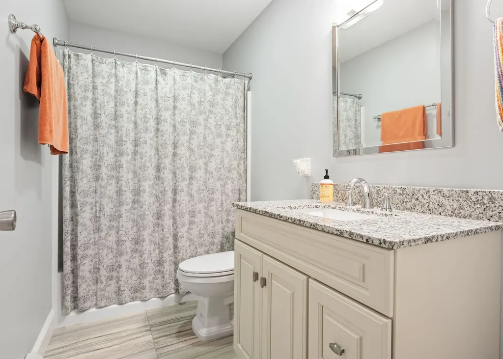 75 Forest Glen Lane Topsham ME 04086