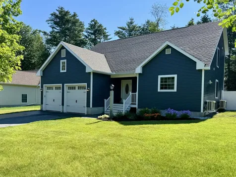 75 Forest Glen Lane Topsham ME 04086
