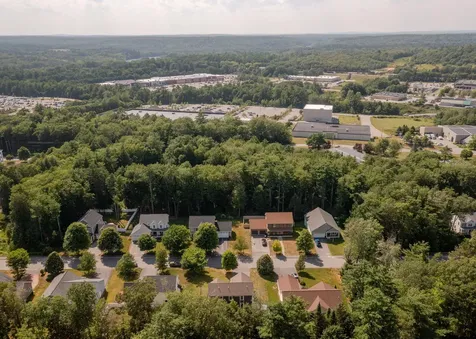 75 Forest Glen Lane Topsham ME 04086