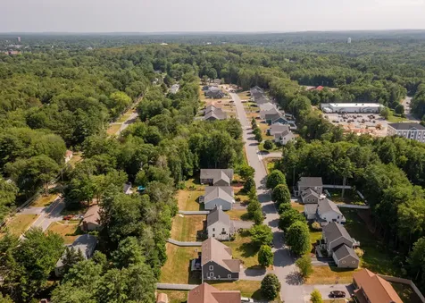 75 Forest Glen Lane Topsham ME 04086