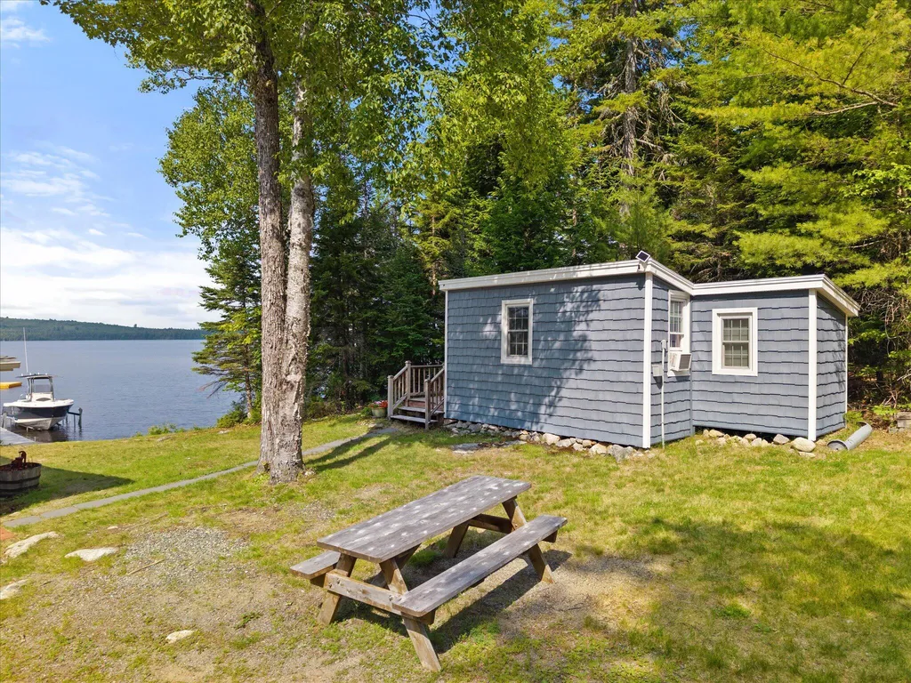 11 Rocky Shores T4 Indian Purchase Twp ME 04462