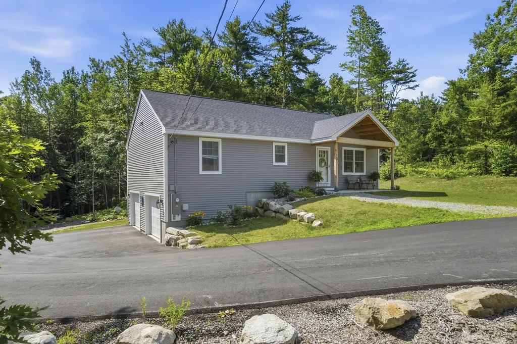 13 Jordan Lane Bridgton ME 04009
