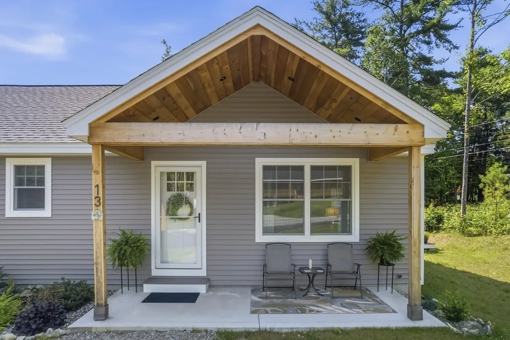 13 Jordan Lane Bridgton ME 04009