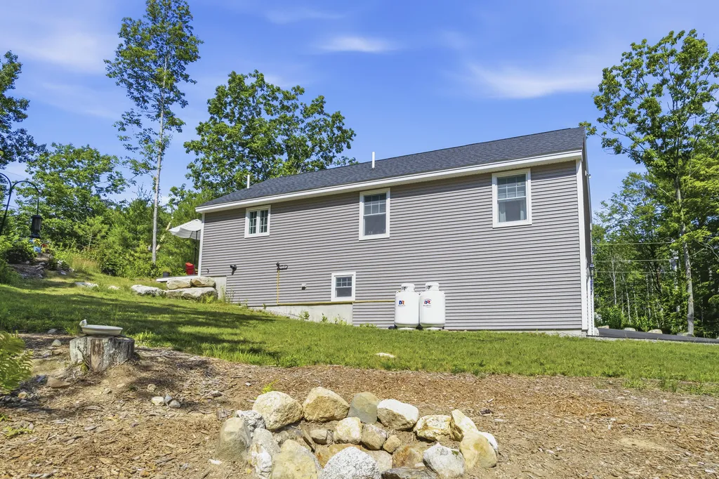 13 Jordan Lane Bridgton ME 04009