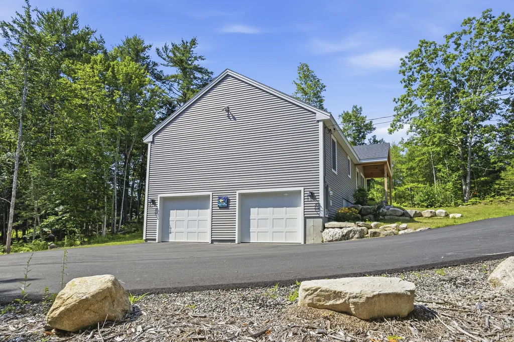 13 Jordan Lane Bridgton ME 04009
