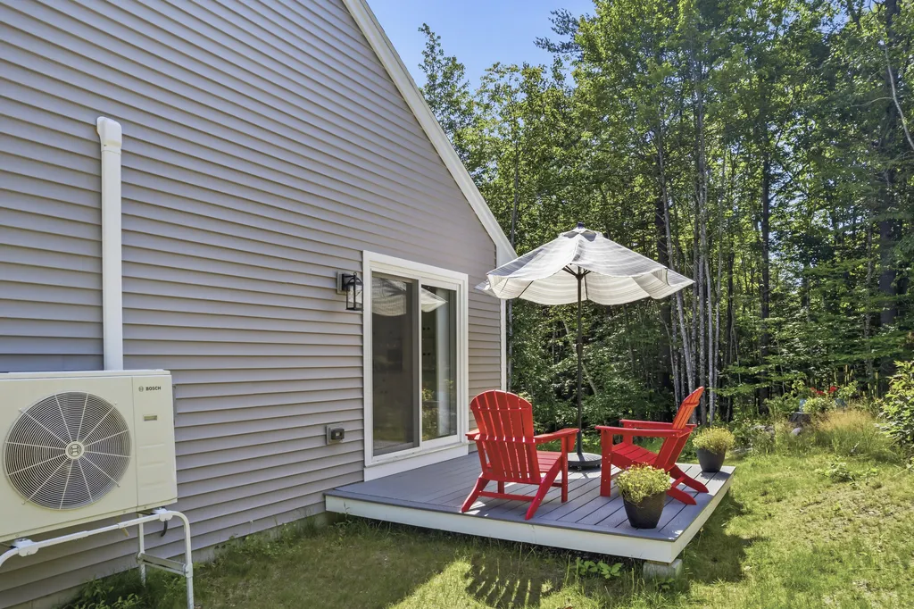 13 Jordan Lane Bridgton ME 04009