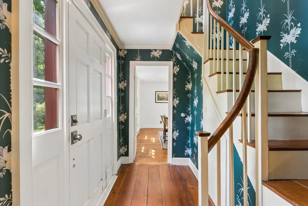 3 Fox Run Kennebunk ME 04043