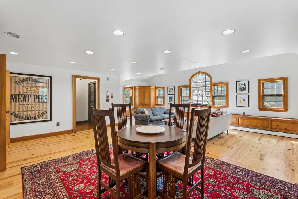 3 Fox Run Kennebunk ME 04043