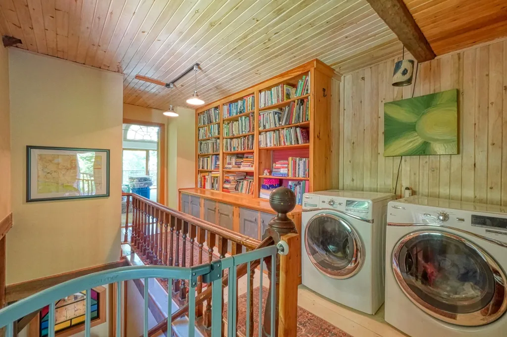 28 Abol Trail Pittston ME 04345